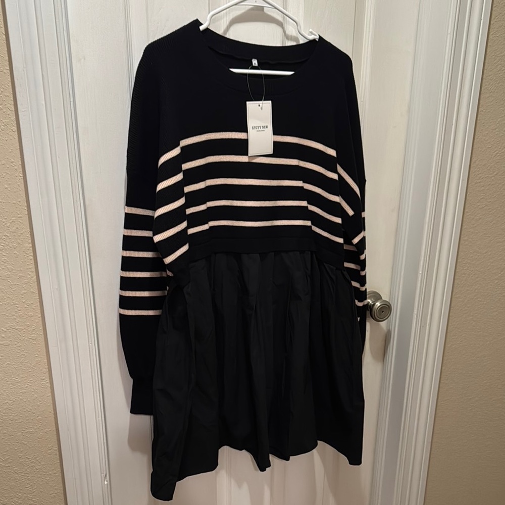 Black Raglan Sleeve A-Line Sweater Dress